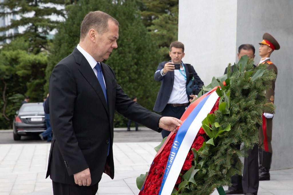 Medvegyev vészjósló üzenetet küldött Zelenszkijnek (Fotó: AFP)
