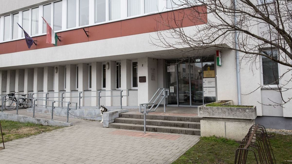 Dráma Zalában, maszkos ember támadta meg a kormánytisztviselőt