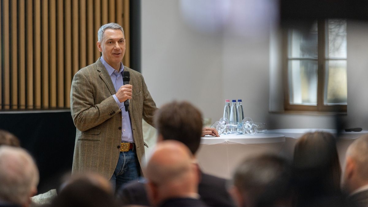 Lázár János: Ha összefogunk, a semmiből is építeni tudunk + videó