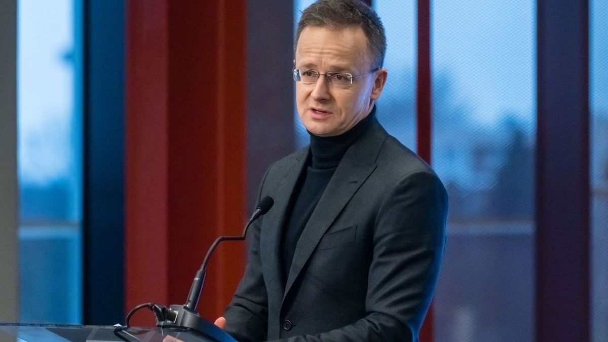 Szijjártó Péter szerint az energiaellátáson keresztül gyakorolna nyomást Zelenszkij + videó