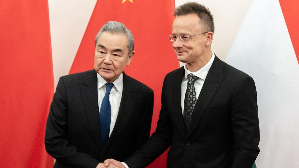 Szijjártó Péter: Magyarország rendkívül sokat profitál a Kínával folytatott együttműködéséből + videó