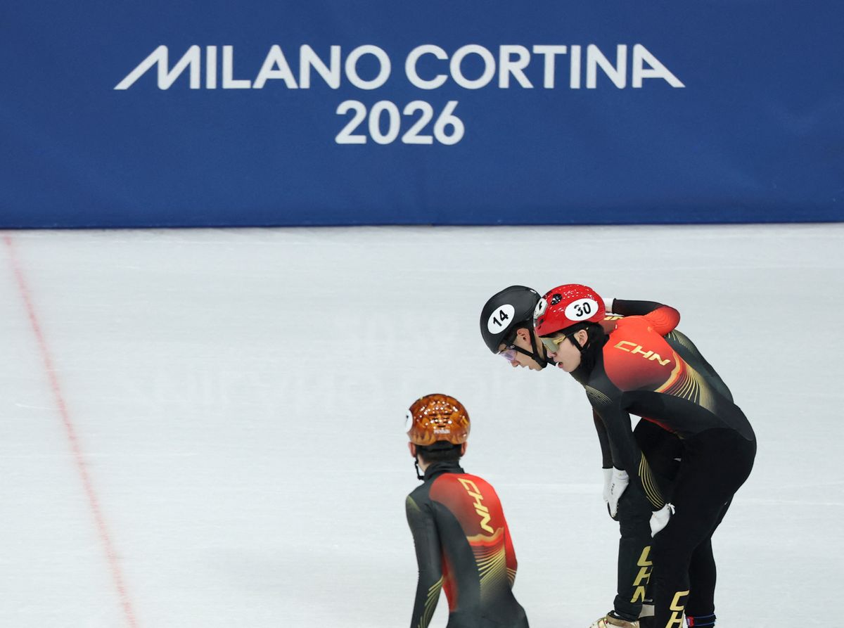 Csalódott kínaiak a férfiváltó elődöntője után, Liu Shaoang a 14-es sisakban