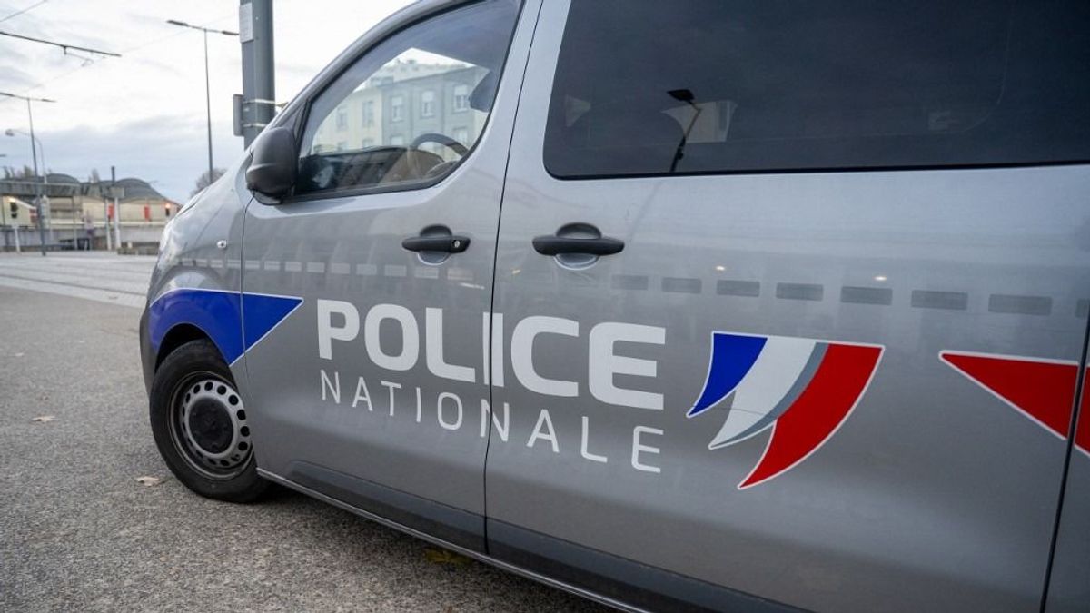 Egy hétéves kisfiú késsel fenyegette meg egy francia iskola igazgatóját