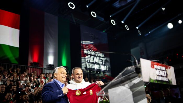 DPK Esztergom
Fidesz kampány
Orbán Viktor