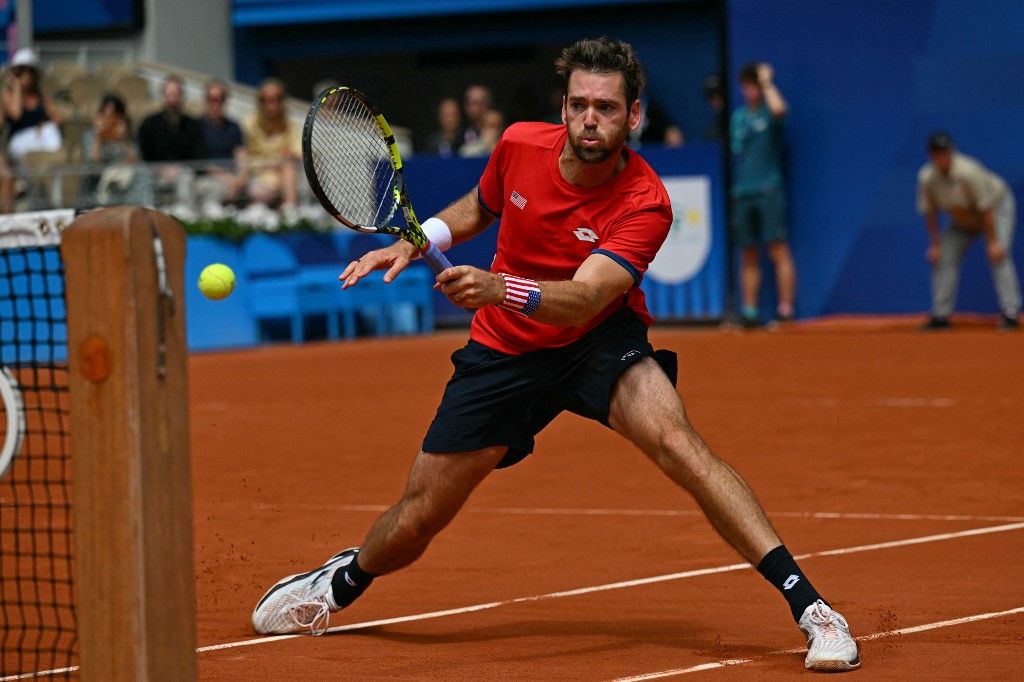 A szeptemberi Davis-kupa-selejtezőn látott amerikai teniszválogatottból egyedüliként Austin Krajicek az, aki a magyarok elleni tatabányai párharcra is elutazott