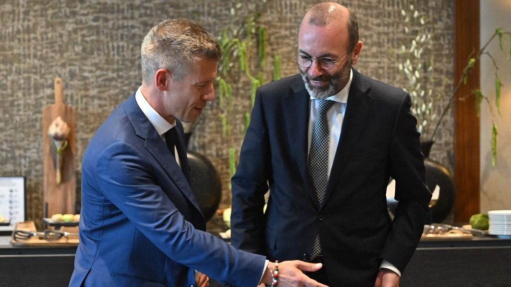 Magyar Péter pártcsaládja fegyvereket követel Ukrajnának