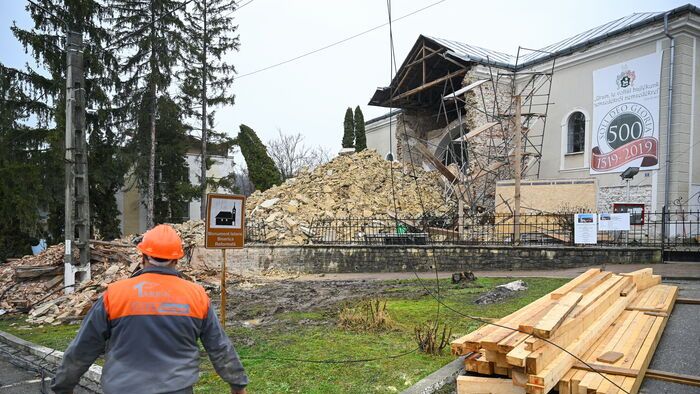 Leomlott a szilágycsehi református templom tornya