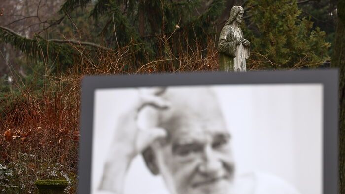 Tarr Béla temetése