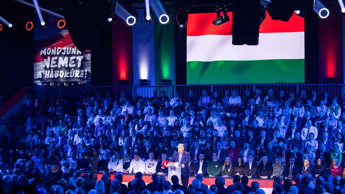 DPK Esztergom
Fidesz kampány
Orbán Viktor