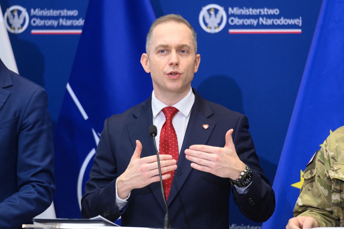 A lengyel miniszterhelyettes egyetért azzal, hogy le kell lőni az orosz katonákat