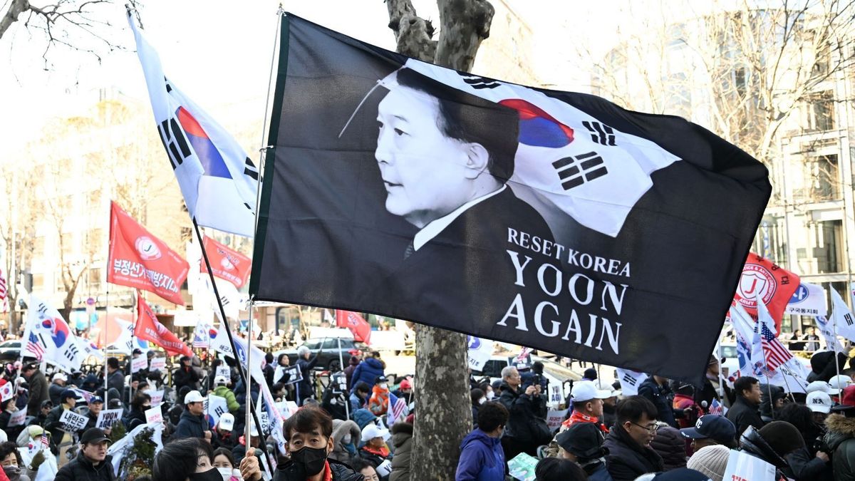 Életfogytiglanit kapott a volt elnök + videó