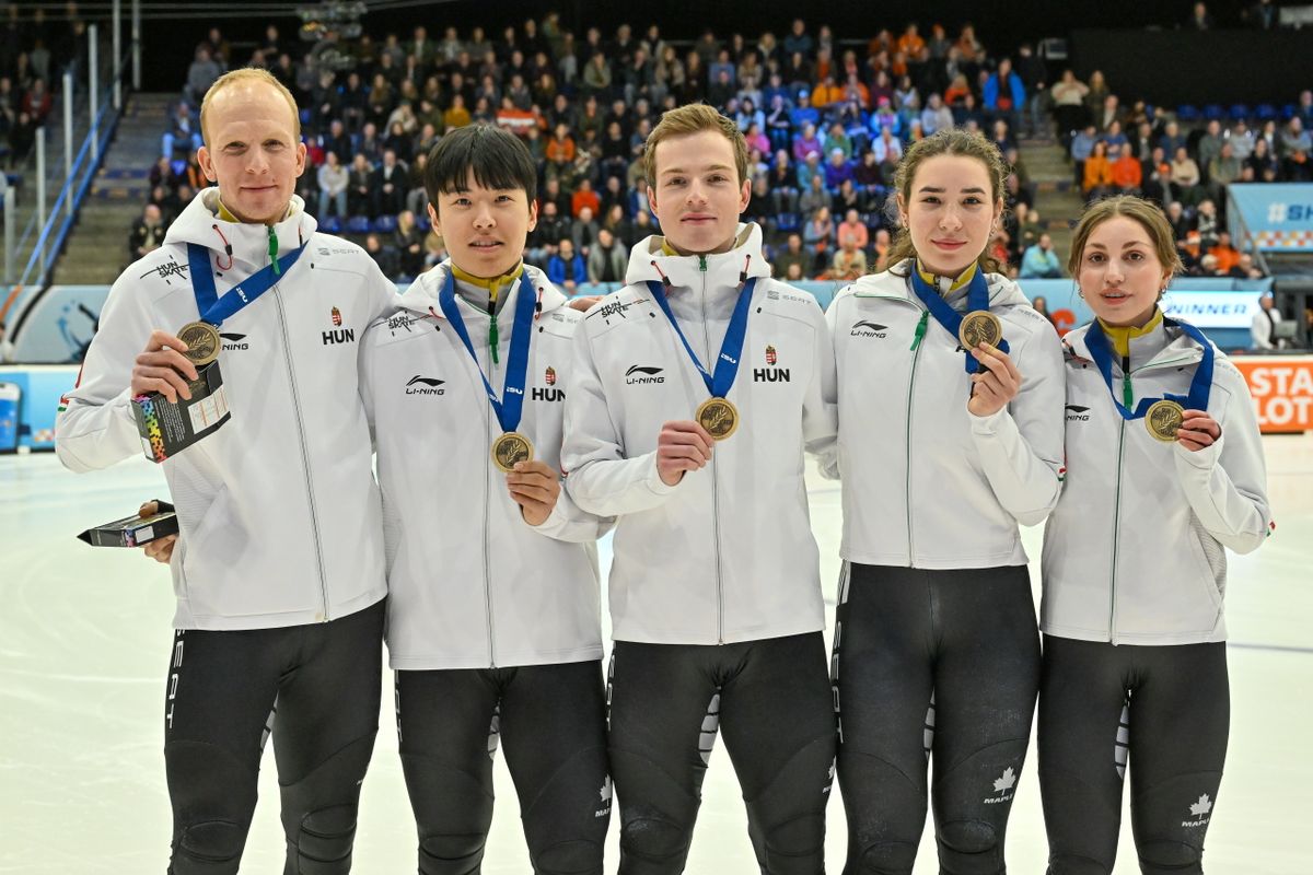 Tiborcz Dániel, Mun Vondzsun, Nógrádi Bence, Végi Laura Diána és Somodi Maja, azaz a magyar vegyes váltó rövidpályás gyorskorcsolya Eb-bronzzal, a téli olimpián nehezebb lesz dobogóra állni