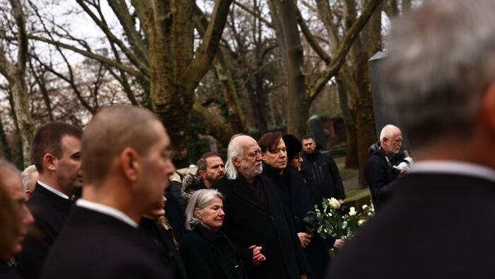 Tarr Béla temetése