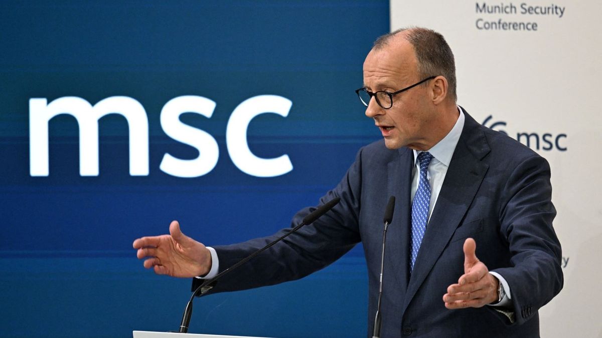 Merz Münchenben: Németország minden fronton támogatja Ukrajnát