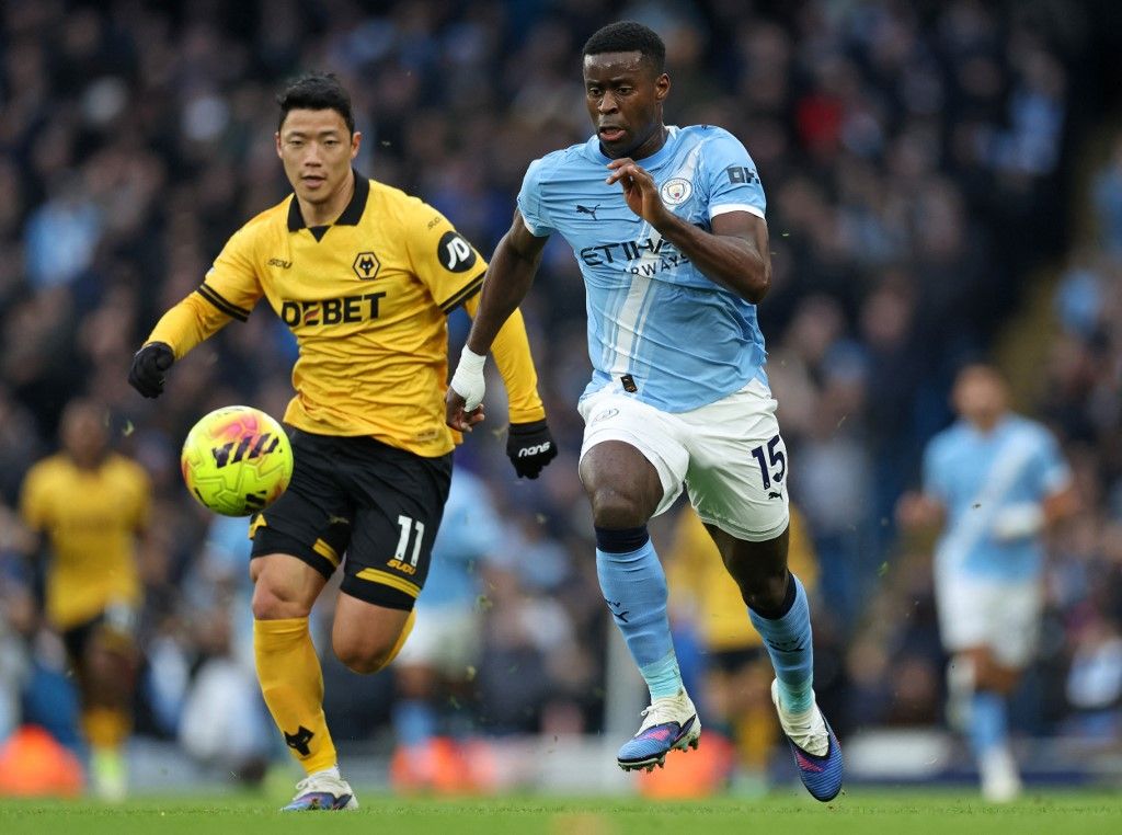 Marc Guéhi, ahogy a Manchester Cityhez került, máris kezdő volt Wolverhampton Wanderers ellen. Az idényben immár negyedszer győzné le a Liverpoolt Guardiola nagy szerzeménye