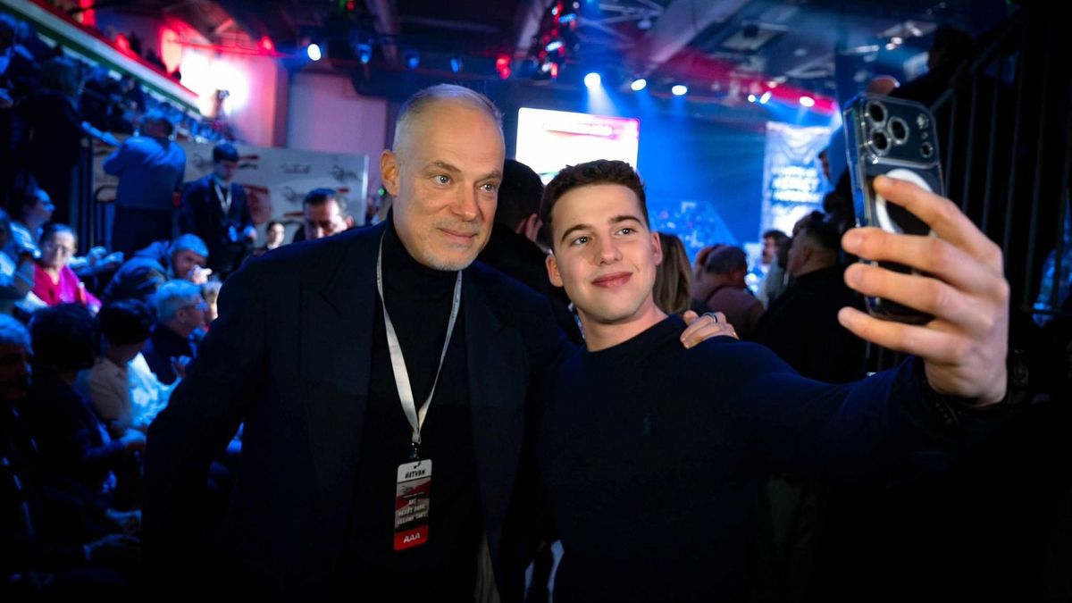 A fiatalok is értik: káosz helyett békére van szükség + videó