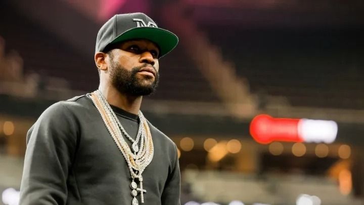 Floyd Mayweather kilenc évvel a visszavonulása után, 49 évesen visszatér a ringbe és folytatja profi pályafutását