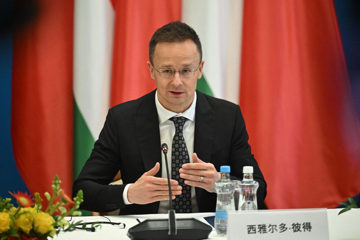 Szijjártó Péter beszámol a kormányülésen született döntésekről