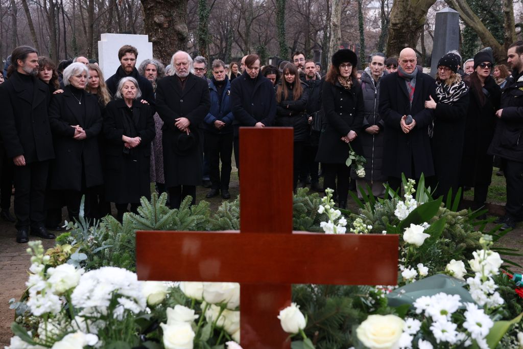 Tarr Béla temetése