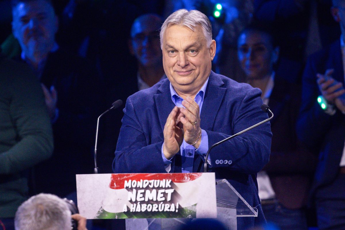 DPK Esztergom
Fidesz kampány
Orbán Viktor