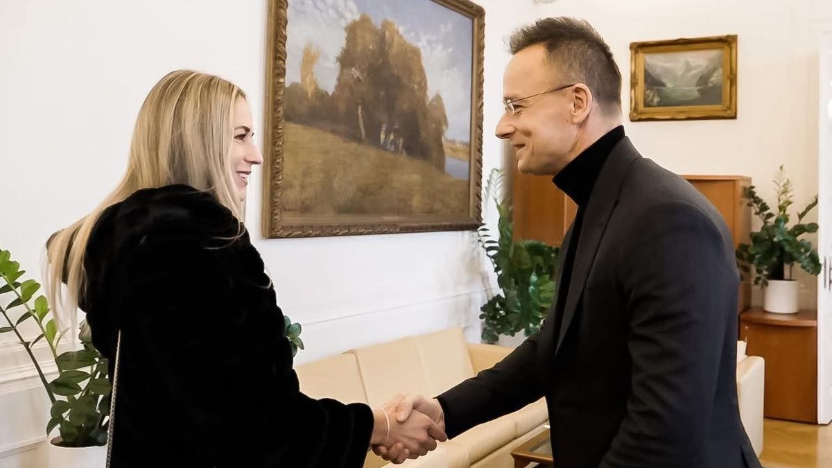Szijjártó Péter: Az ukrán teniszezőt minősíti Bondár Anna lenácizása