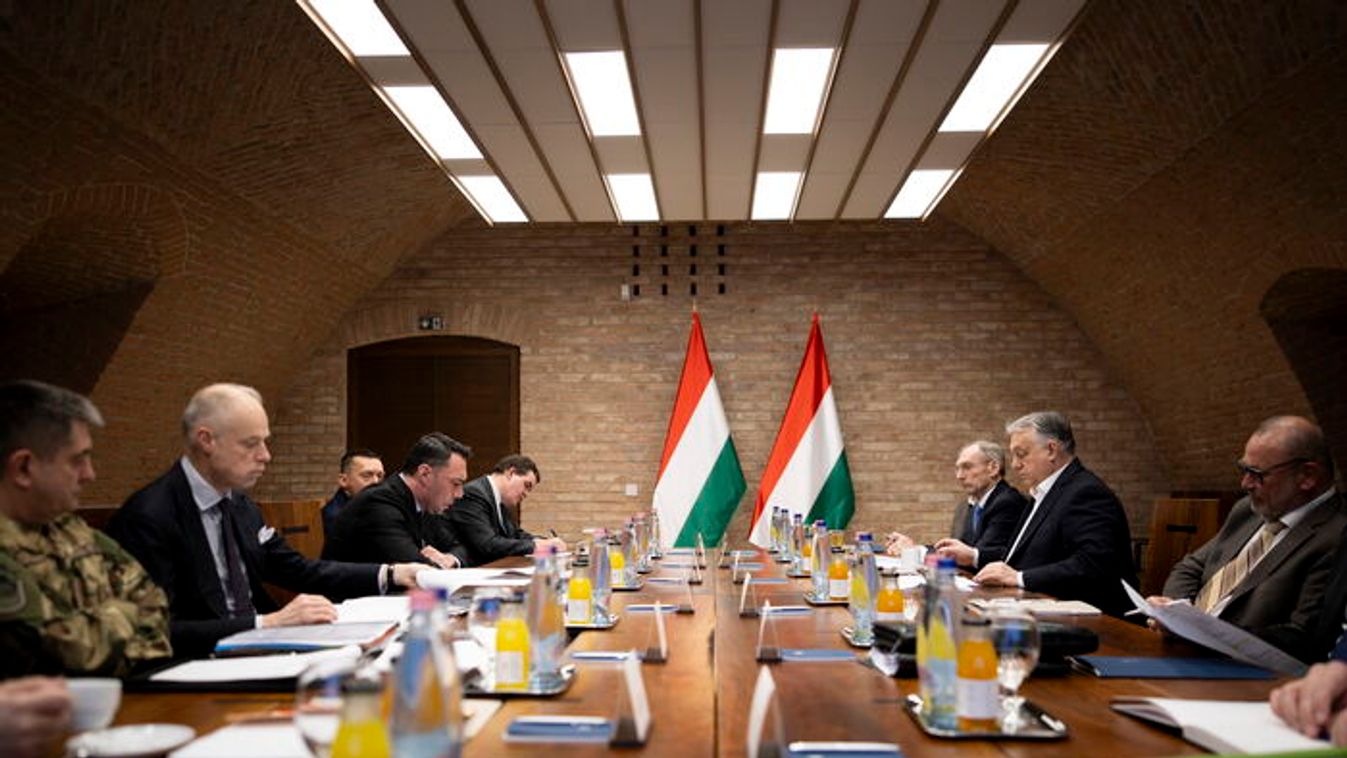 PM Orban attends Defense Council meeting (Photo: MTI/Prime Minister’s Communications Department/Akos Kaiser)