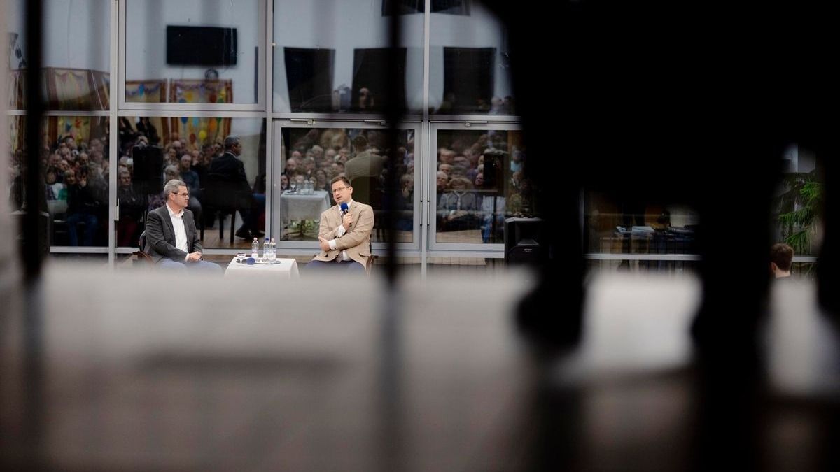 Gulyás Gergely: A rezsicsökkentés és a családtámogatások megőrzése a választás tétje