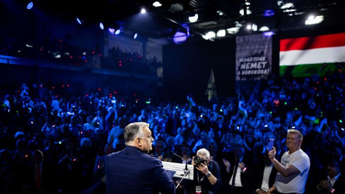 DPK Esztergom
Fidesz kampány
Orbán Viktor