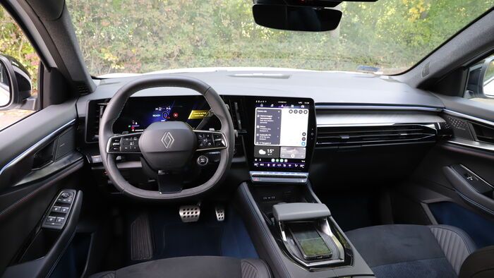 Renault Rafale PHEV teszt