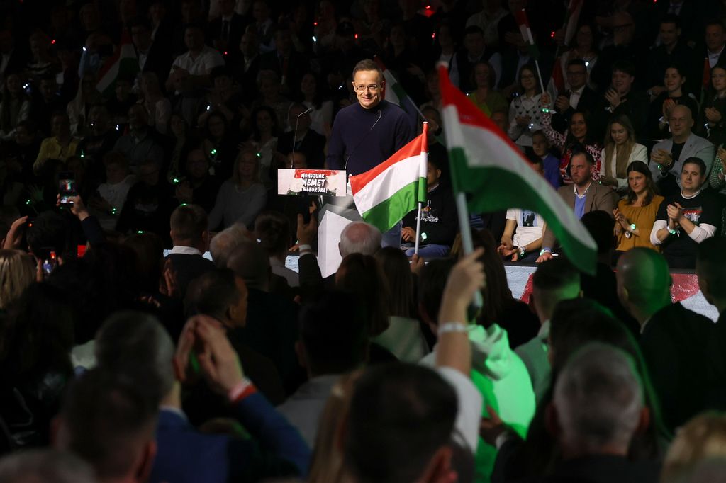 DPK Szombathely
Fidesz kampány
Szijjártó Péter