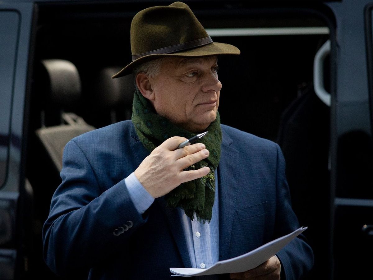 A miniszterelnök kedd este Fejér vármegye 3-as választókerületének polgármestereivel tárgyalt a következő ciklus céljairól és fejlesztési terveiről (Forrás: Facebook)