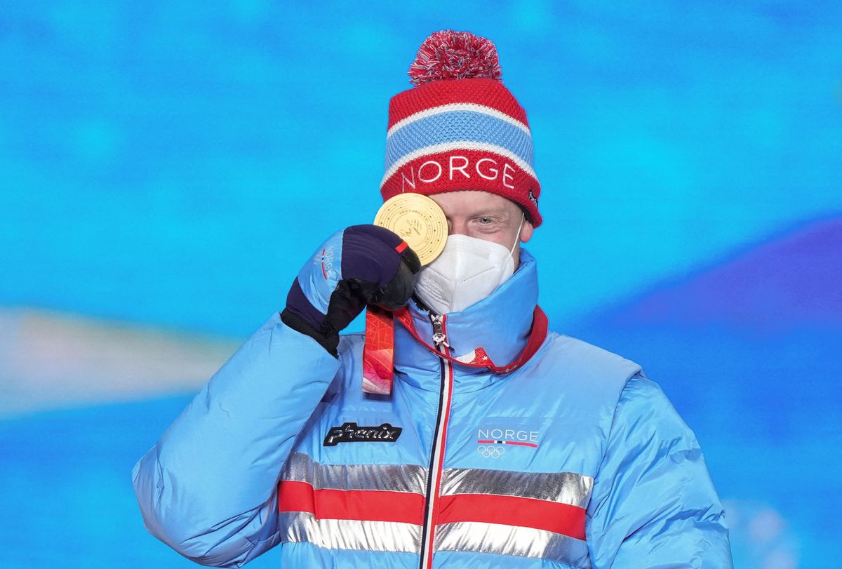 Johannes Thingnes Bö négy éve biatlon aranyakat gyűjtött, idén már tv-s szakértő a téli olimpia alatt, Laegreid vallomására is reagált