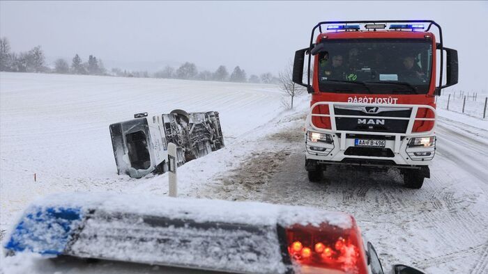 árokba borult busz Zala