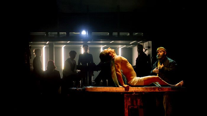 Frankenstein - A modern Prométheusz című dráma bemutatója a Vígszínházban