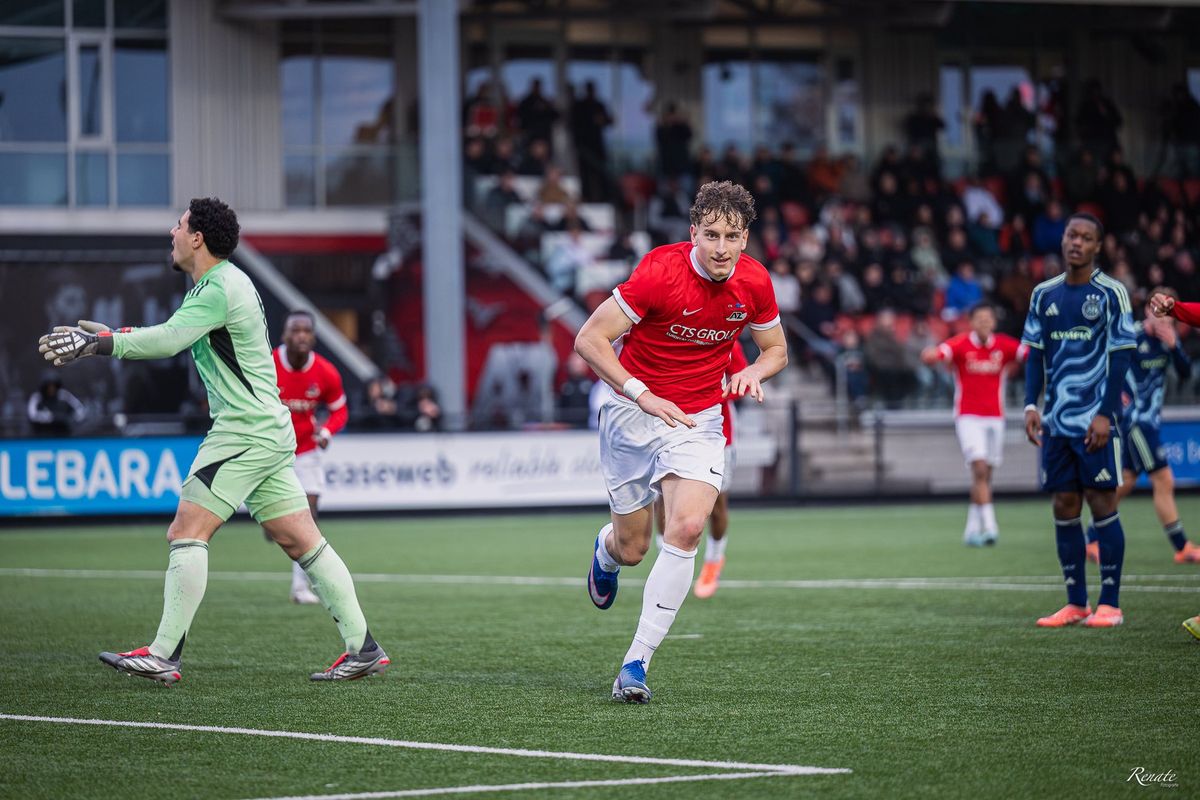 Kovács Bendegúz gólöröme az AZ Alkmaar színeiben