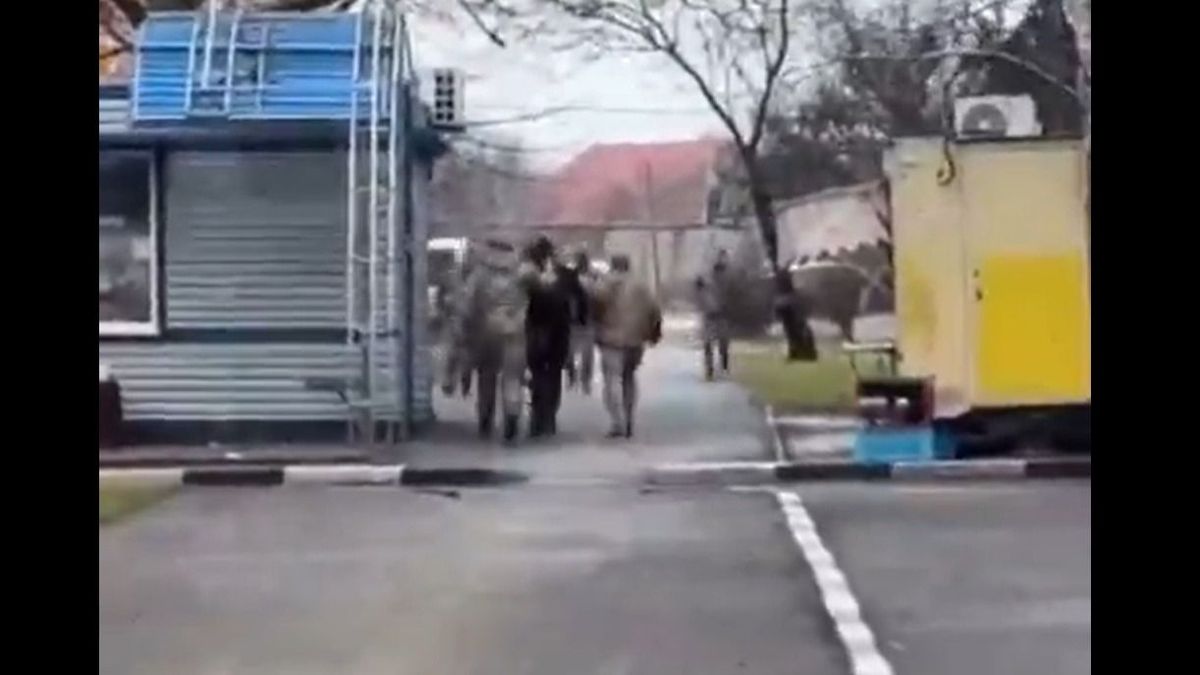 Ukrán sorozók egy férfit erőszakkal vittek el Csornomorszkból (Forrás: X)