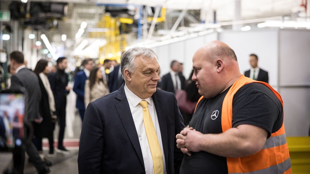 Orbán Viktor: Megyünk, mint az úthenger + videó