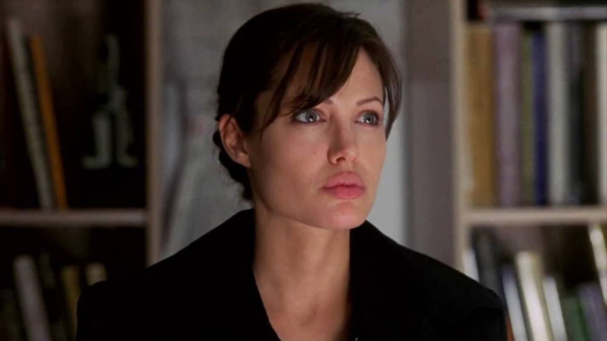 Az öt legjobb Angelina Jolie-film – Életeken át + videó