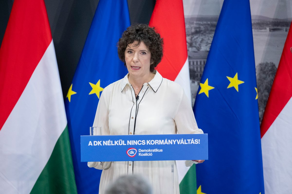 Budapest, 2025. szeptember 6.
Dobrev Klára, a Demokratikus Koalíció (DK) elnöke beszédet mond a párt politikai évadnyitó rendezvényén a budapesti La Vida Duna Rendezvényházban 2025. szeptember 6-án.
MTI/Szigetváry Zsolt