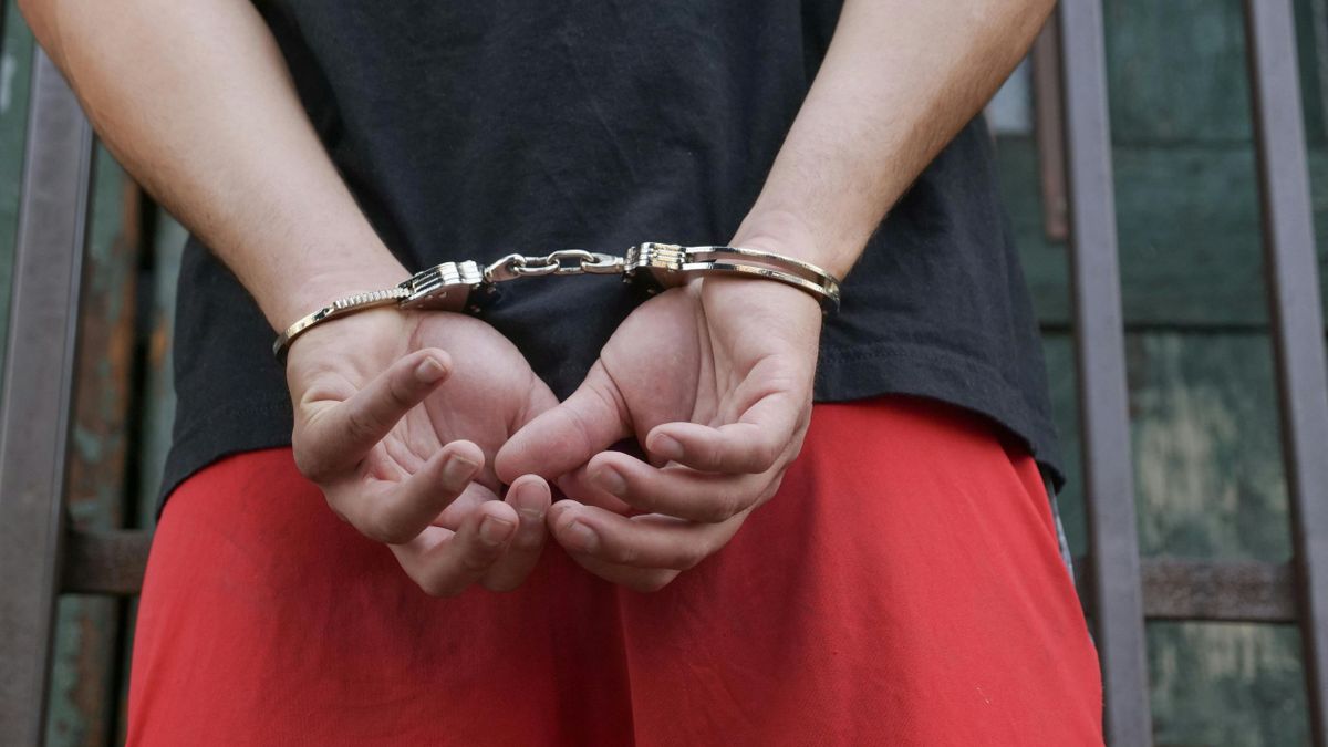 Érdi benzinkúti gyilkosság: vasvillával is fenéken szúrhatták az egyik áldozatot