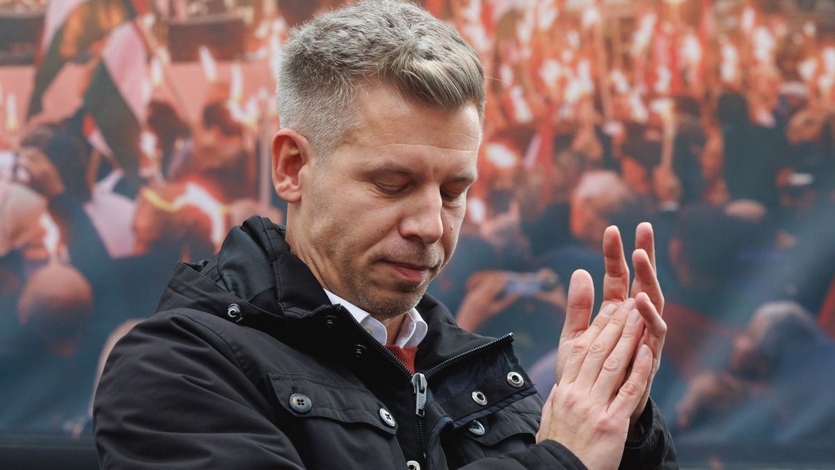 Nyílt lapok a Fidesznél, a Tisza Párt listája viszont még mindig titkos