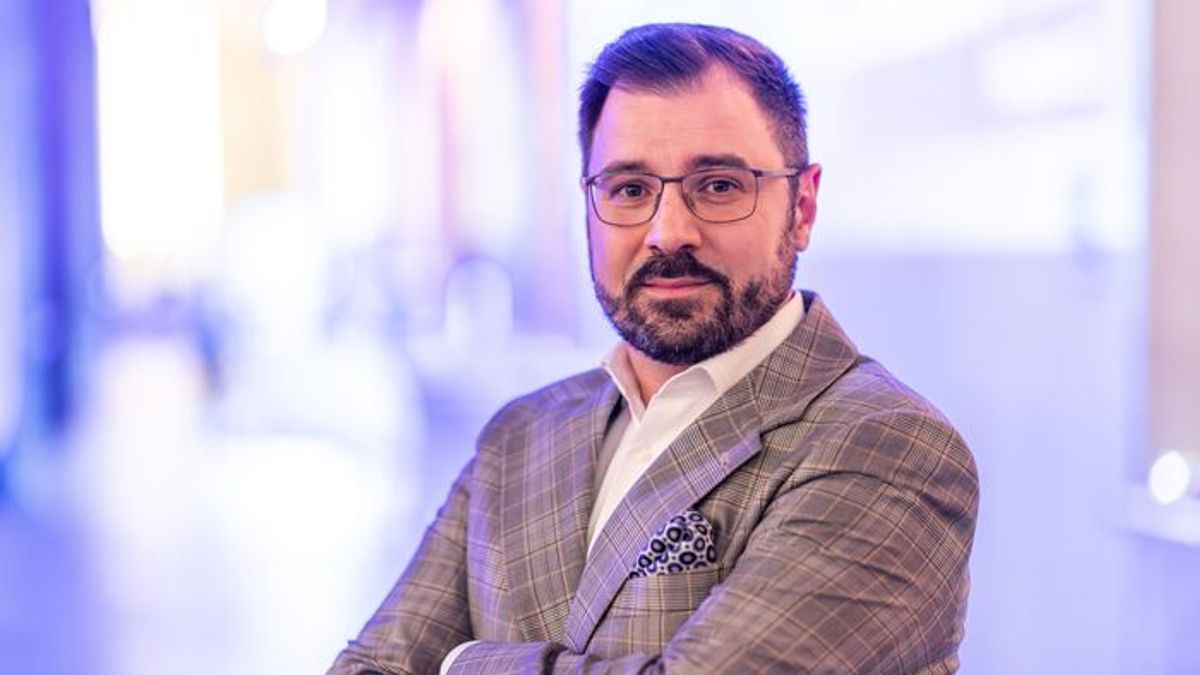 Miklos Szantho: The Numbers Don’t Lie—Election Campaign Unfolds in the Shadow of Brussels and Kyiv