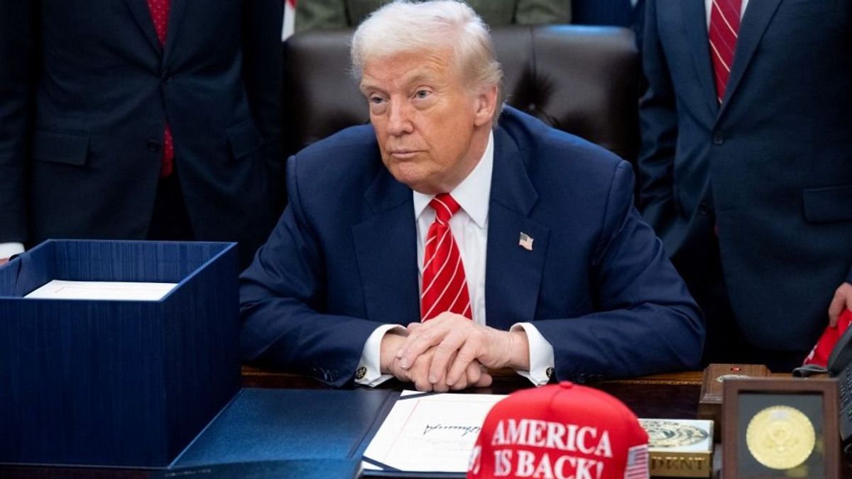 Szijjártó Péter szerint a béke nem lenne kérdés, ha Trumpon múlna