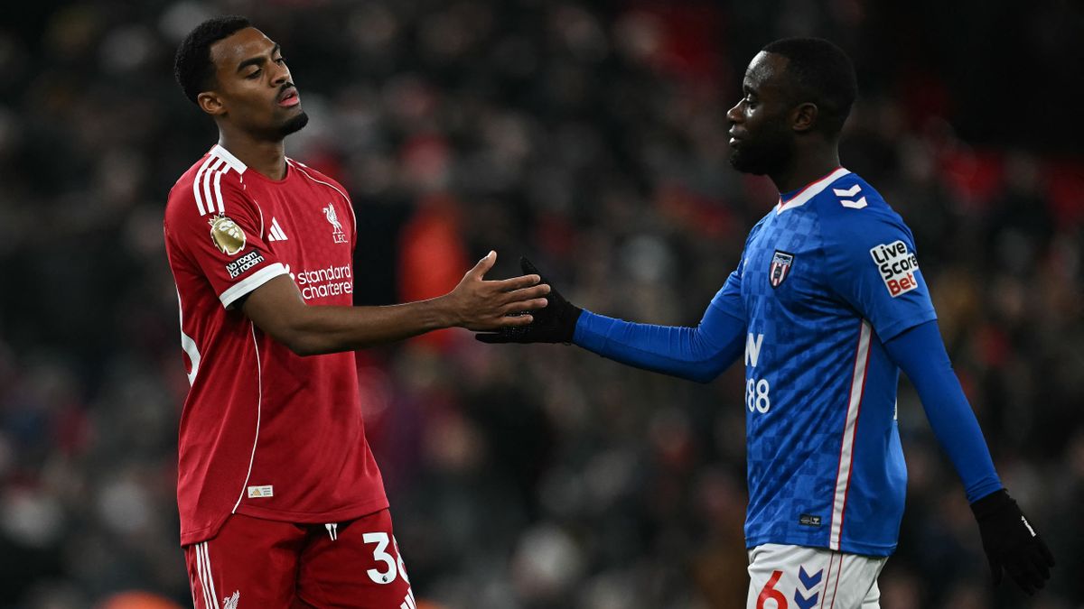 A Liverpool megmentené Szoboszlait, Gulácsiék segítenék ki a megfogyatkozó védelmet