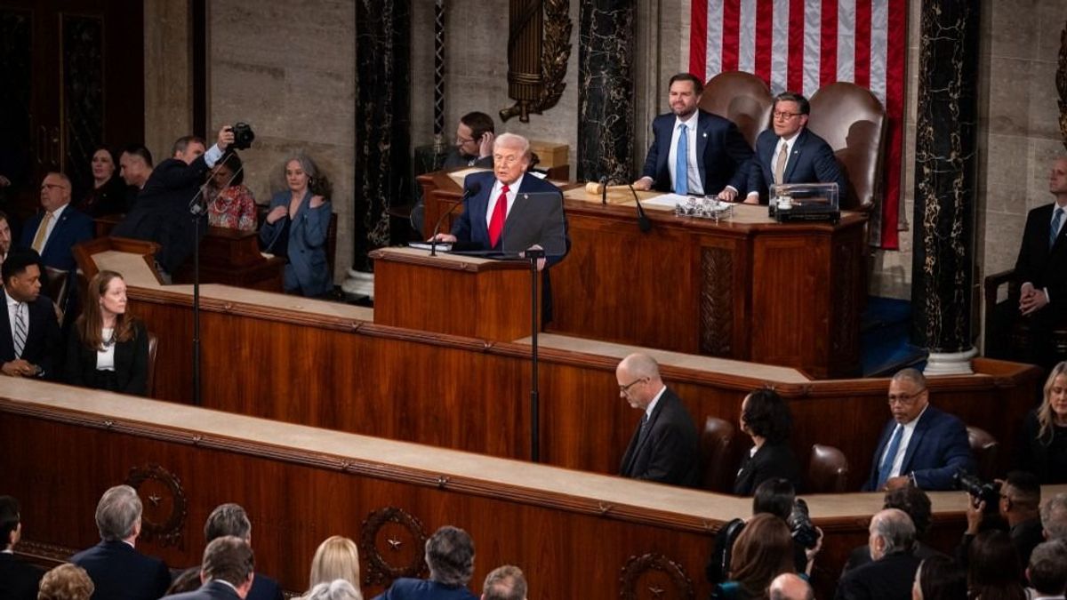 Donald Trump kihirdette az Egyesült Államok aranykorát az évértékelőn + videó