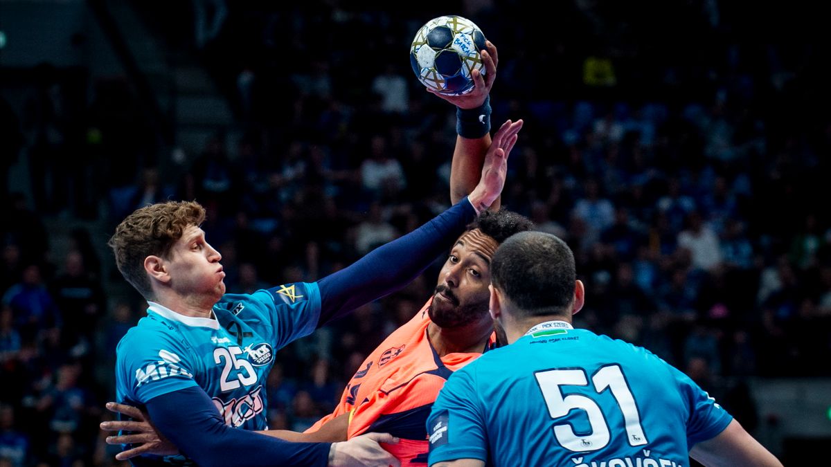 A tartalékos Szeged hazai pályán kapott nagy verést a Barcától