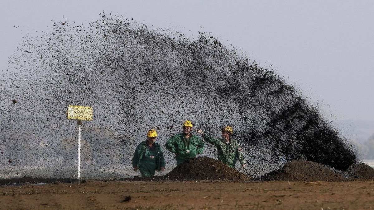 Brüsszeli trükk: a magyar választás után néhány nappal tiltanák be teljesen az orosz olajimportot