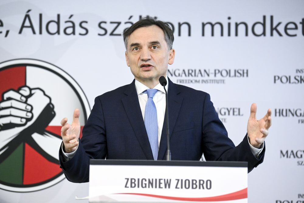 Zbigniew Ziobro volt lengyel igazságügyminiszter szerint semmi jót nem hozna Magyarországnak a globalisták jelöltjének, Magyar Péternek a győzelme