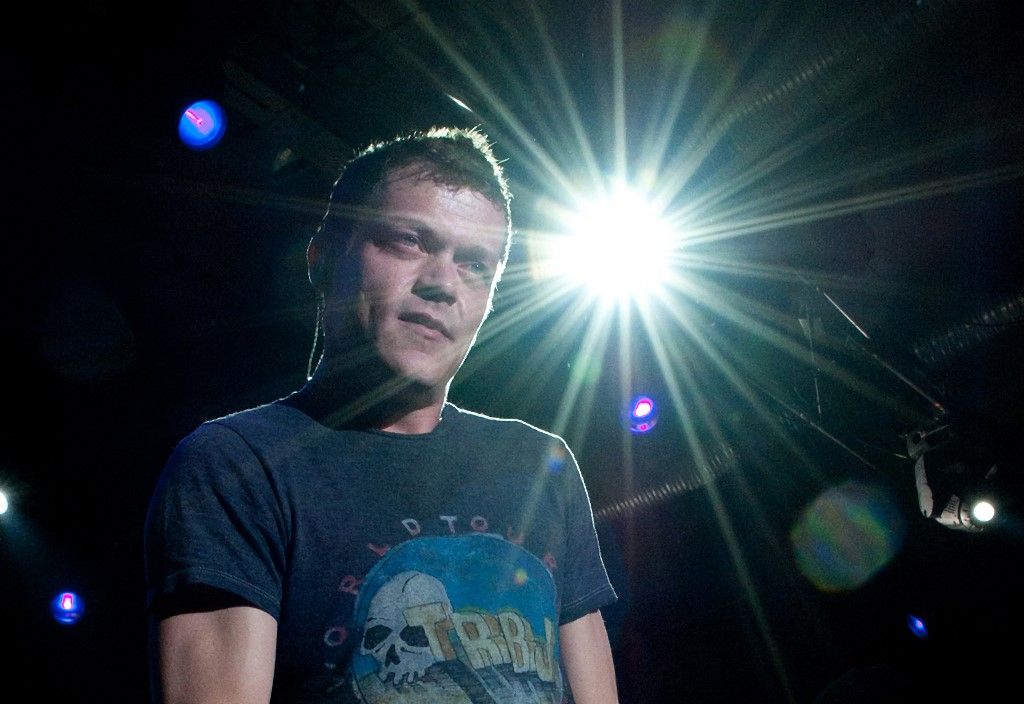 FILED - 21 February 2012, Berlin: Singer Brad Arnold of the US rock band 3 Doors Down takes to the stage at the opening concert of their German tour in the Columbiahalle in Berlin. Photo: picture alliance / dpa (Photo by Jörg Carstensen / dpa Picture-Alliance via AFP)