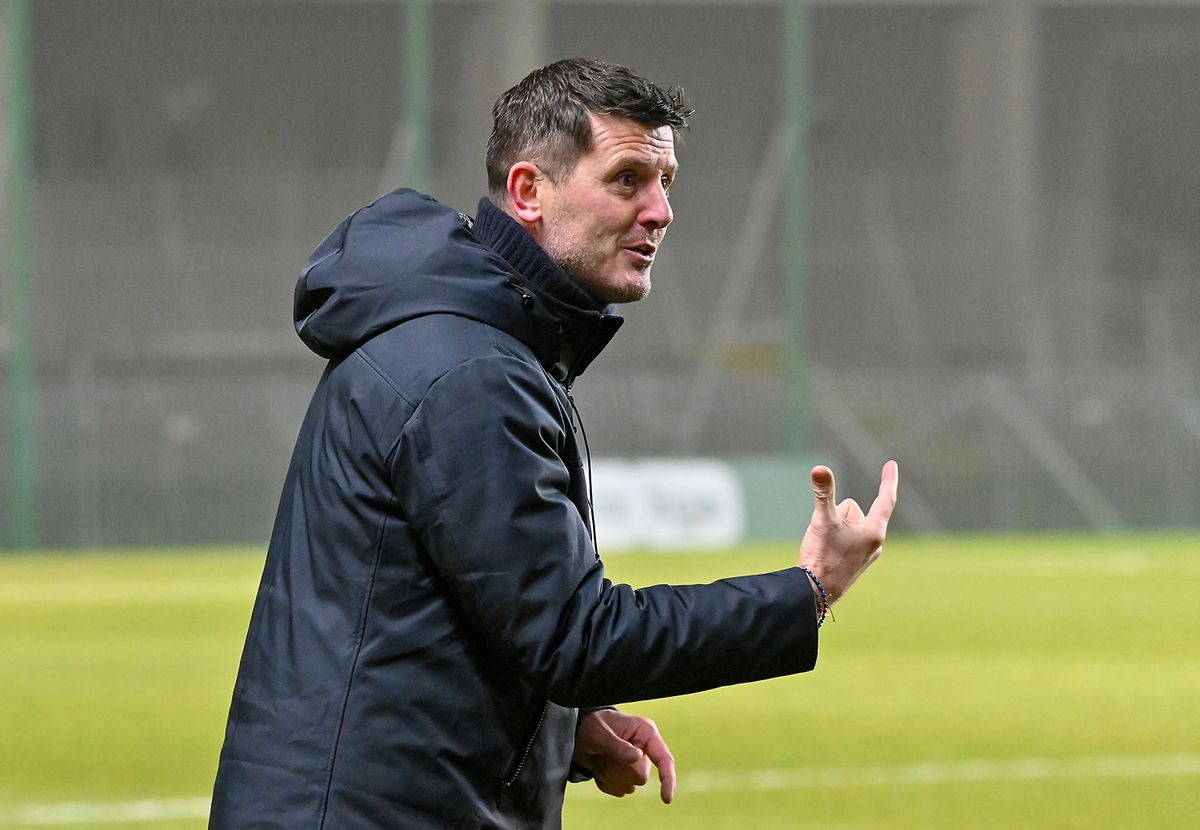 Borbély Balázsnak fel kellett ráznia csapatát a szünetben. (Fotó: Krizsán Csaba / MTI Fotószerkesztõség)